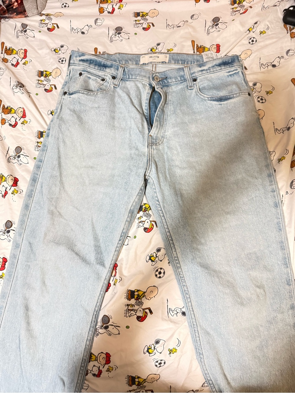 Hollister Light Wash Men's Straight Jeans